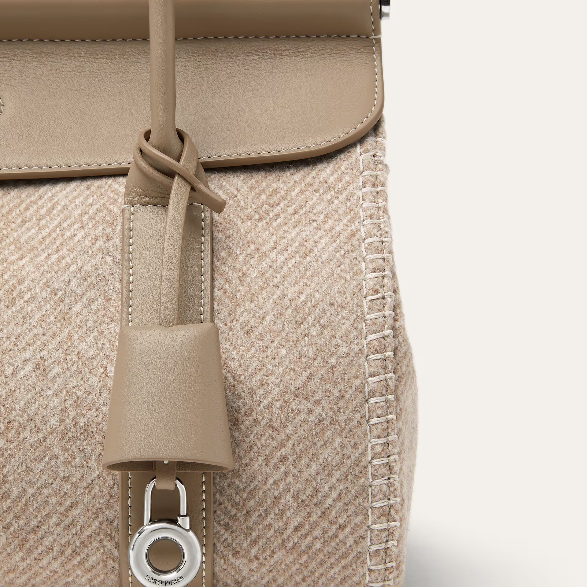 Loro Piana Loom bag L25 in Pecora Nera®